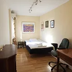 Midt I Byn Apartment *