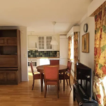 Midt I Byn Appartement