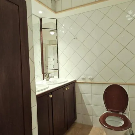 Midt I Byn Апартаменти *