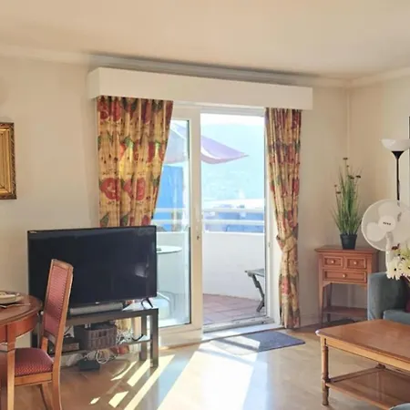 Lejlighed Midt I Byn Bergen